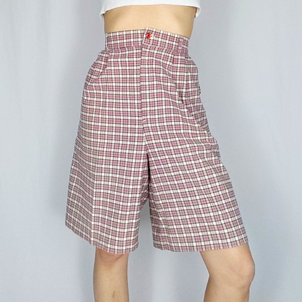 SOLD 90’s pink plaid trouser shorts - Picture 3 of 4